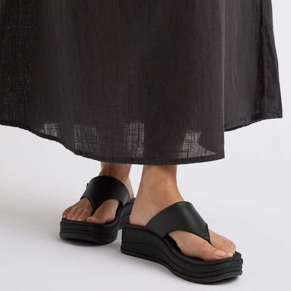 Reef Women's Flip-Flops Aura Serenity Black