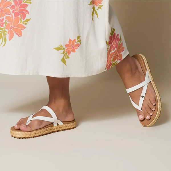 Reef Trending Silhouettes Vista Carmen Whisper White