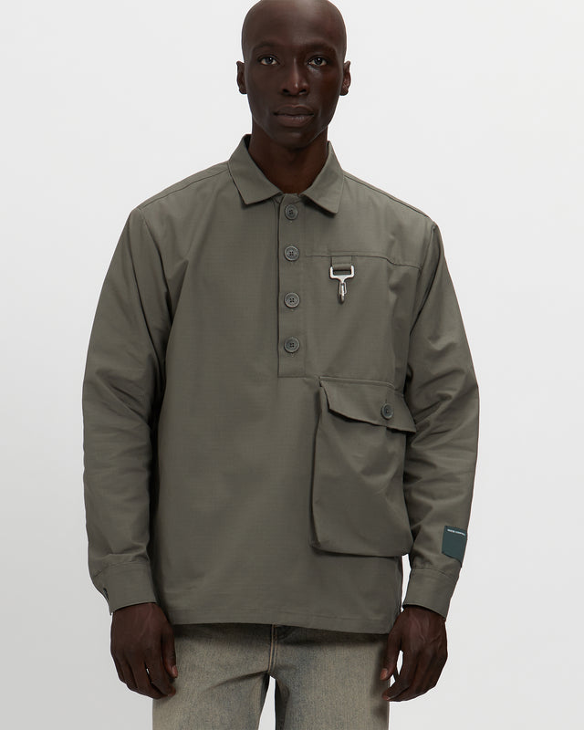 reese cooper Cotton Ripstop Pullover Cargo Shirt in Sage