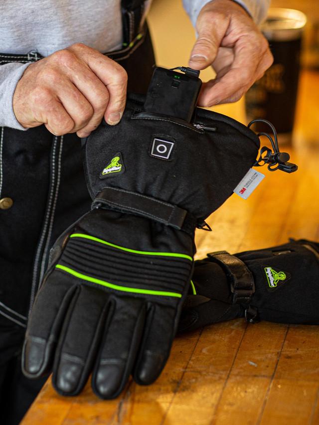 Refrigiwear Heated Glove With Rechargeable Battery