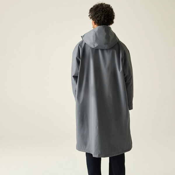 regatta Adult Waterproof Changing Robe | Dark Storm Abstract Mountain