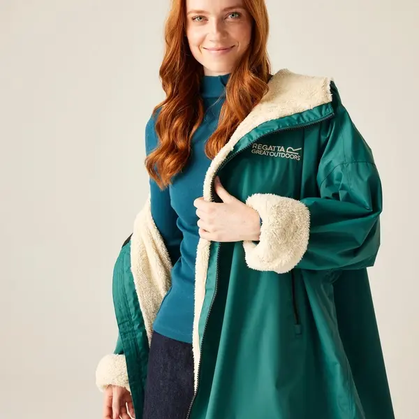 Regatta Adult Waterproof Changing Robe | Mediterranean