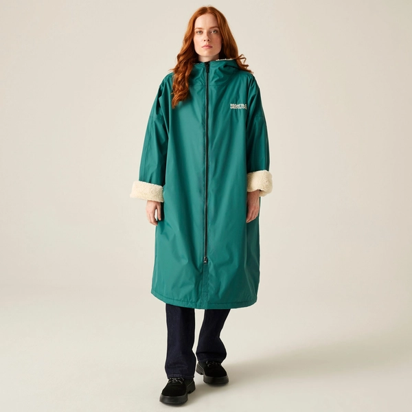 Regatta Adult Waterproof Changing Robe | Mediterranean