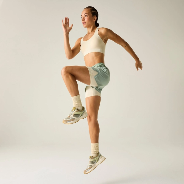 Regatta Dare 2b - Women's Don't Sweat It III Sports Bra | Almond Milk