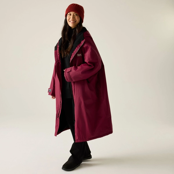 Regatta Adult Waterproof Changing Robe | Dark Maroon