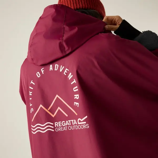 Regatta Adult Waterproof Changing Robe | Dark Maroon