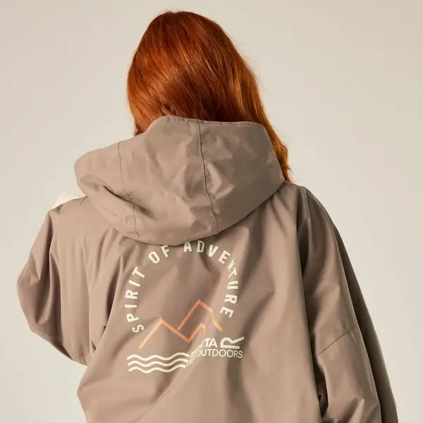 Regatta Adult Waterproof Changing Robe | Mocha