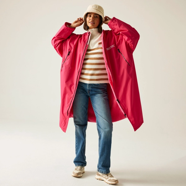 Regatta Adult Waterproof Changing Robe | Pink Potion