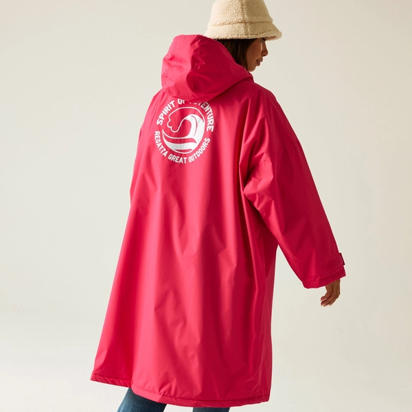 regatta Adult Waterproof Changing Robe | Pink Potion