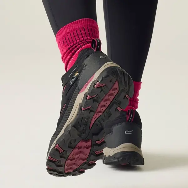 regatta Women's Holcombe III Low Walking Shoes | Black Beaujolais