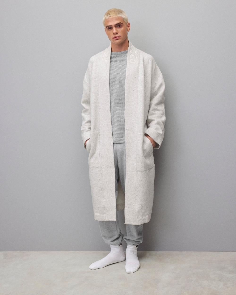 reigning champ Cabin Fleece Logo Relaxed Robe