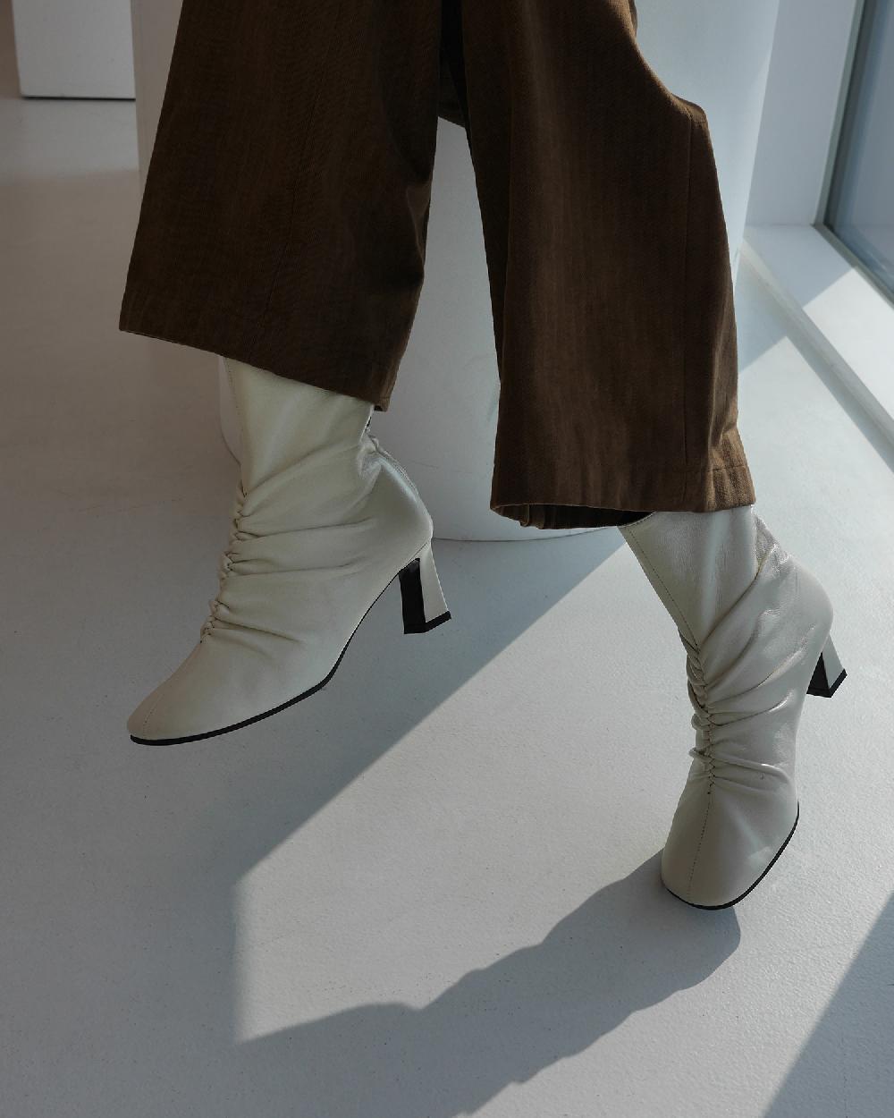 Reike Nen DASONI ANKLE BOOTS_IVORY