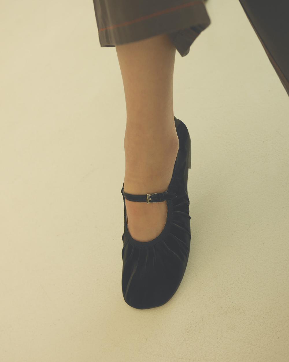 Reike Nen SHIRRING MARY JANE_BLACK