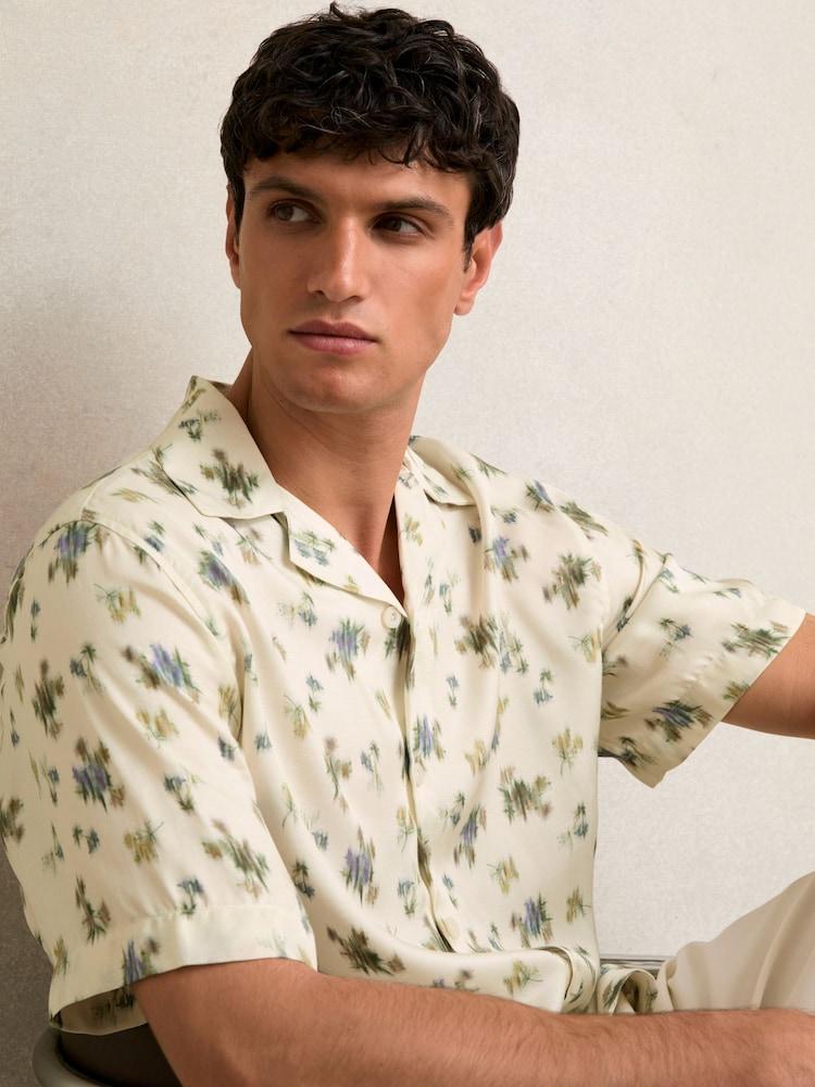 reiss Abstract-Floral Print Cuban-Collar Shirt in Off White