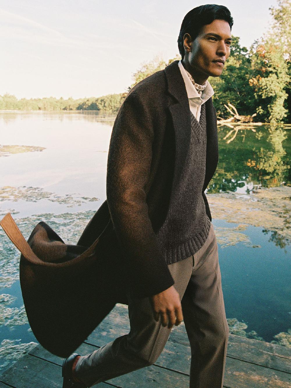 Reiss Bouclé Double-Breasted Overcoat Wool-Blend In Chocolate Brown