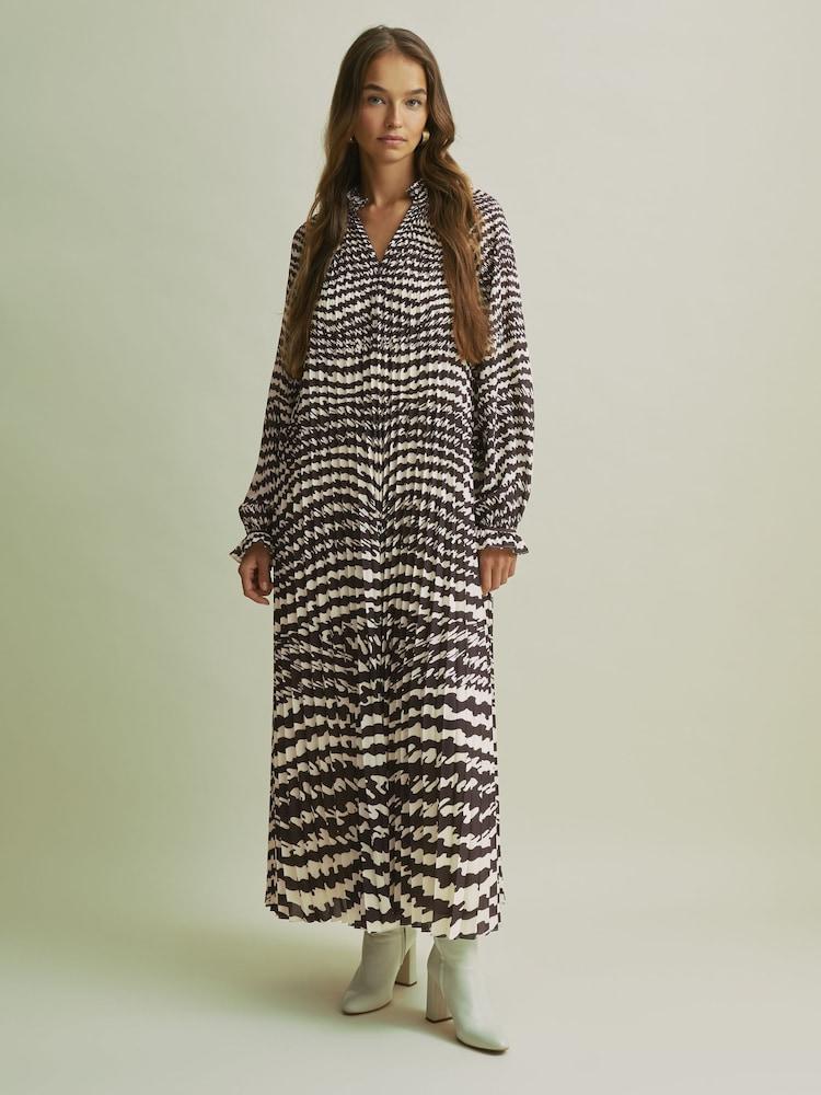 reiss Florere Pleated Frill Midi Dress in Chocolate