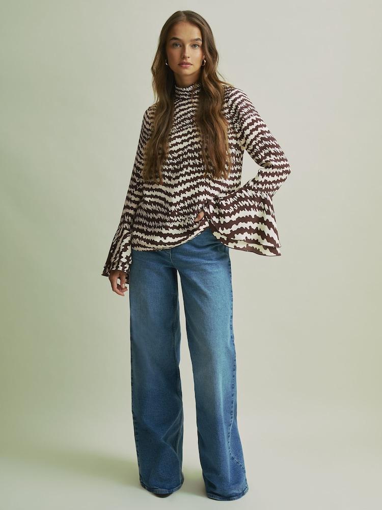 reiss Florere Tiered Sleeve Chocolate Blouse in Chocolate