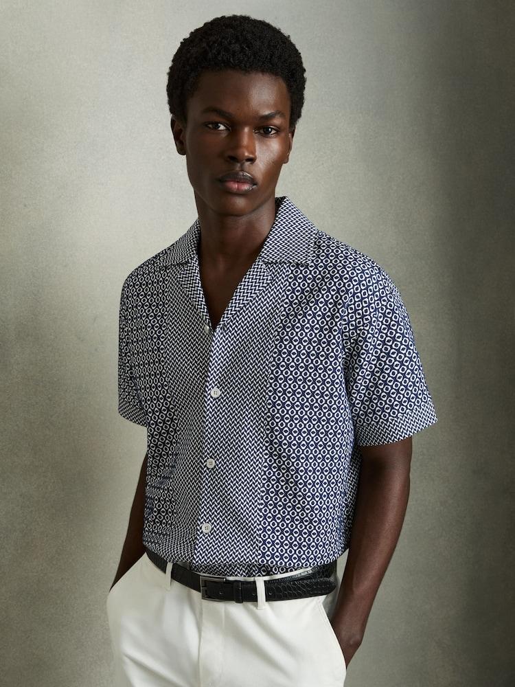 reiss Geometric-Jacquard Cuban-Collar Shirt in Navy/White
