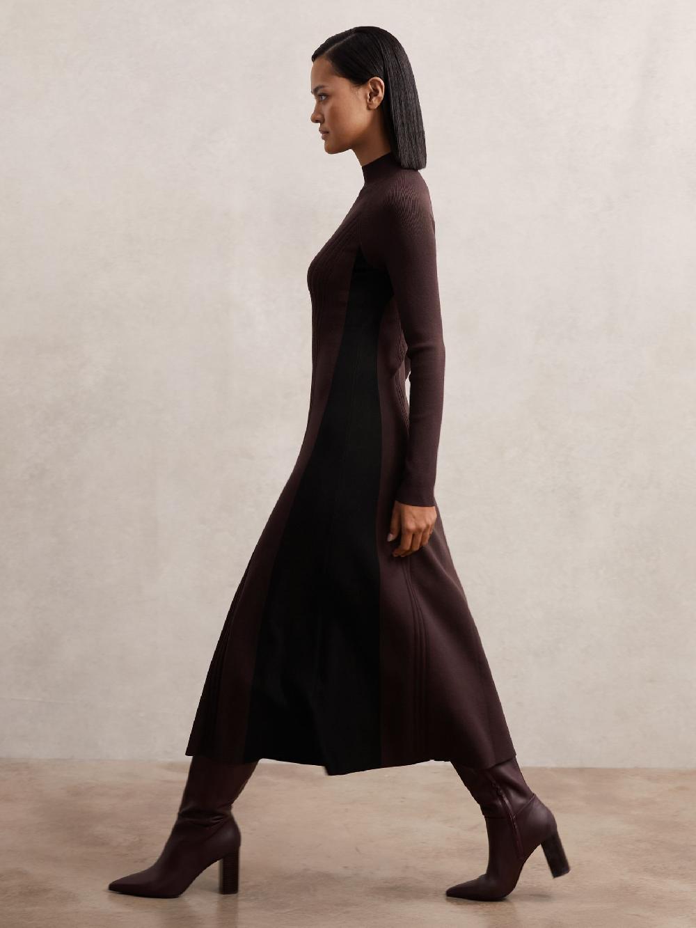 Reiss Knitted Contrast-Panel Midi Dress In Plum Purple/Black