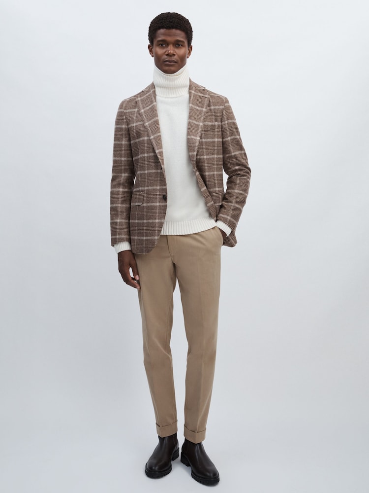 reiss Oscar Jacobson Slim Fit 100% Cotton Turn-Up Trousers in Beige