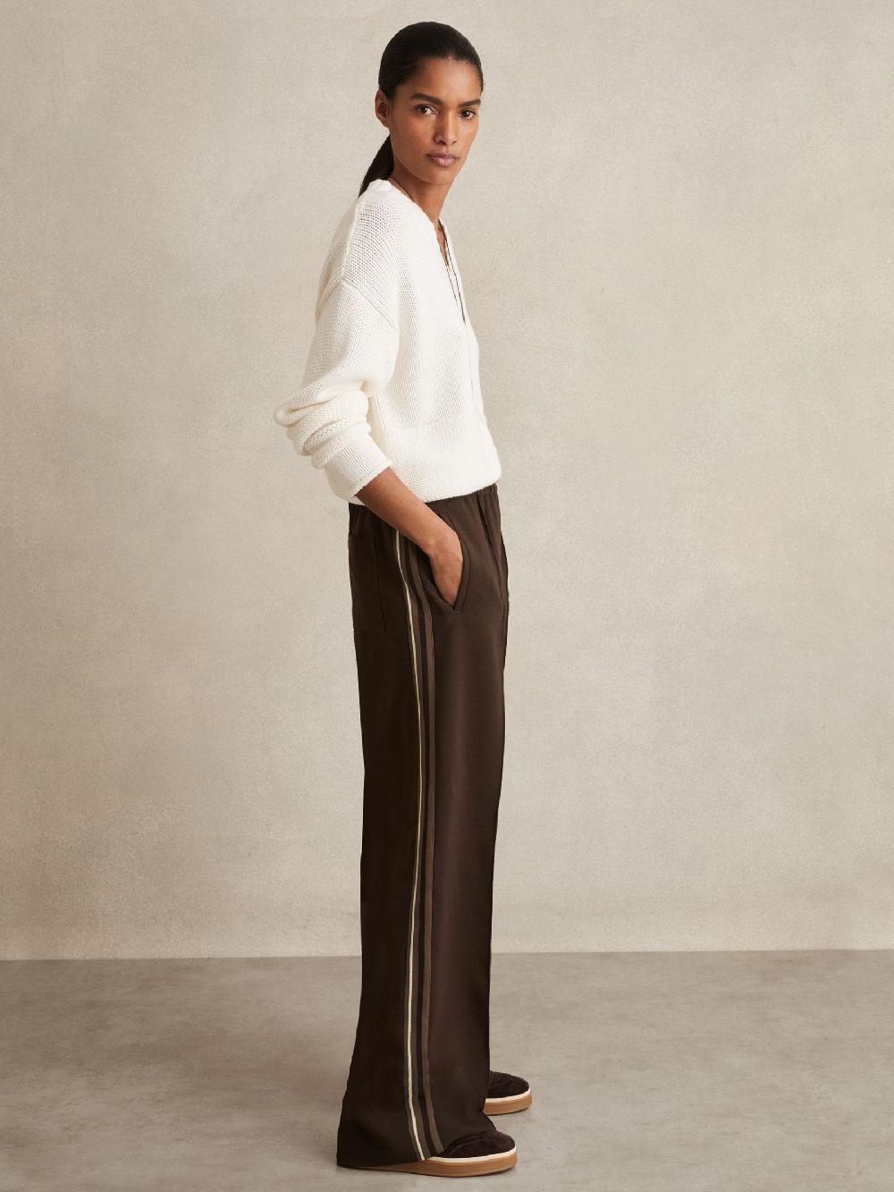 Reiss Petite Side-Stripe Wide-Leg Trousers In Chocolate Brown