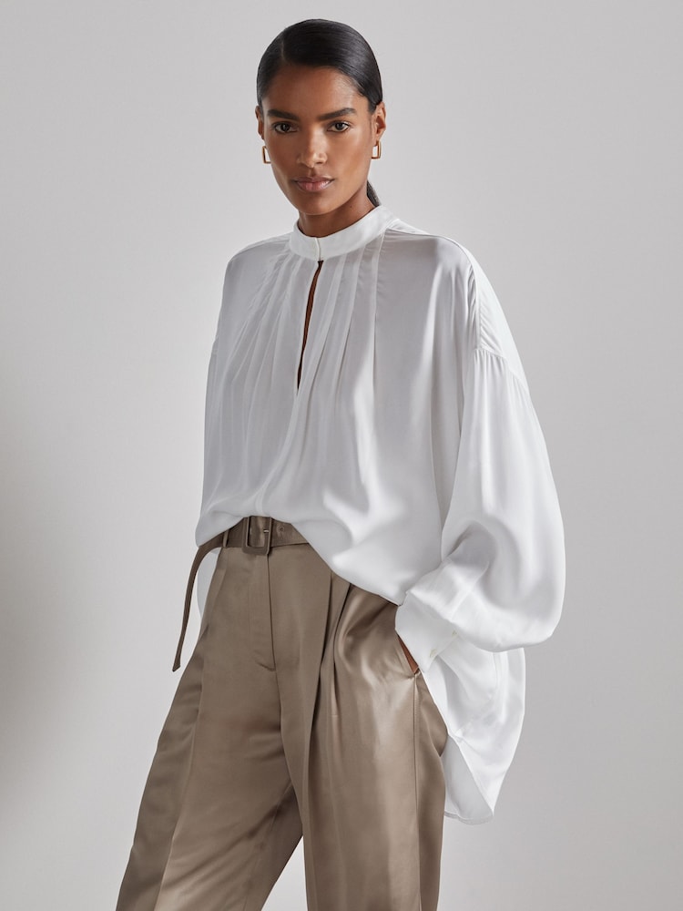 reiss Atelier Keyhole-Neck Top in Off White