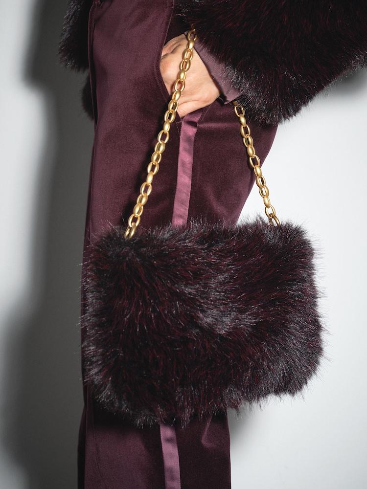 reiss Faux Fur Shoulder Bag in Burgundy