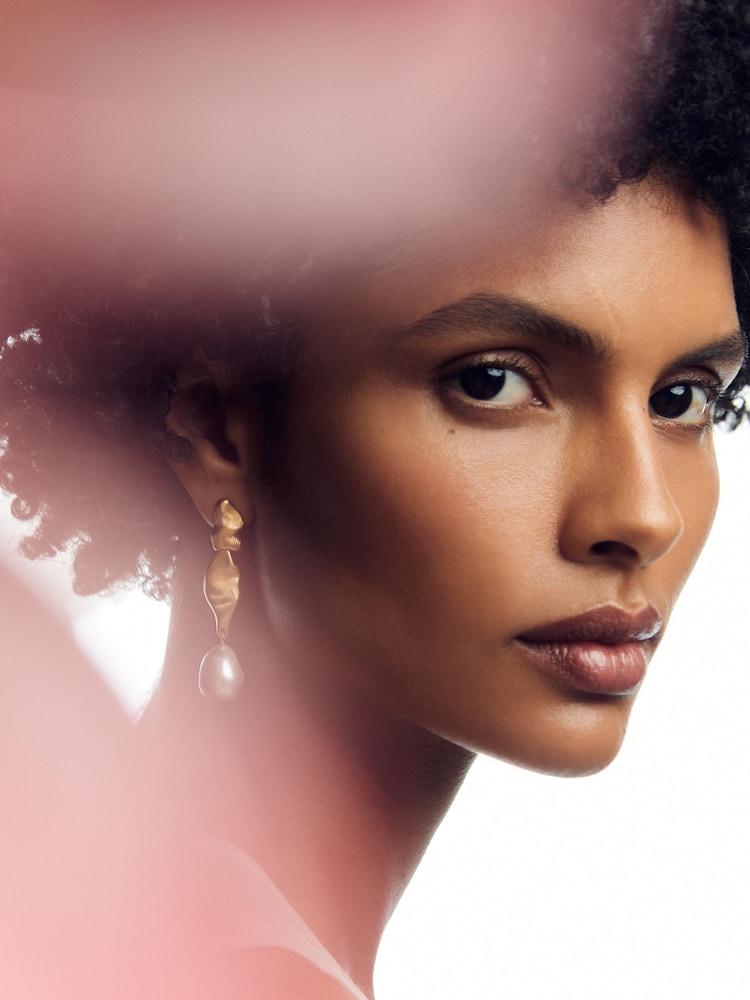 reiss Faux-Pearl Molten Drop Earrings in Gold-Tone