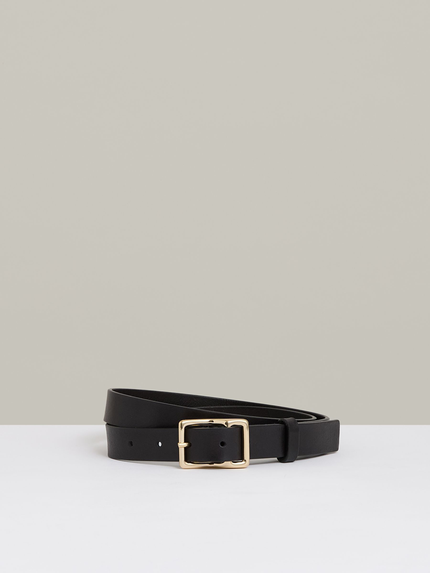 Reiss Leather Angled-Buckle Belt In Black