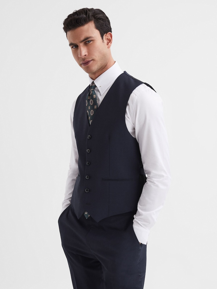 reiss Modern Fit Travel Waistcoat in Navy