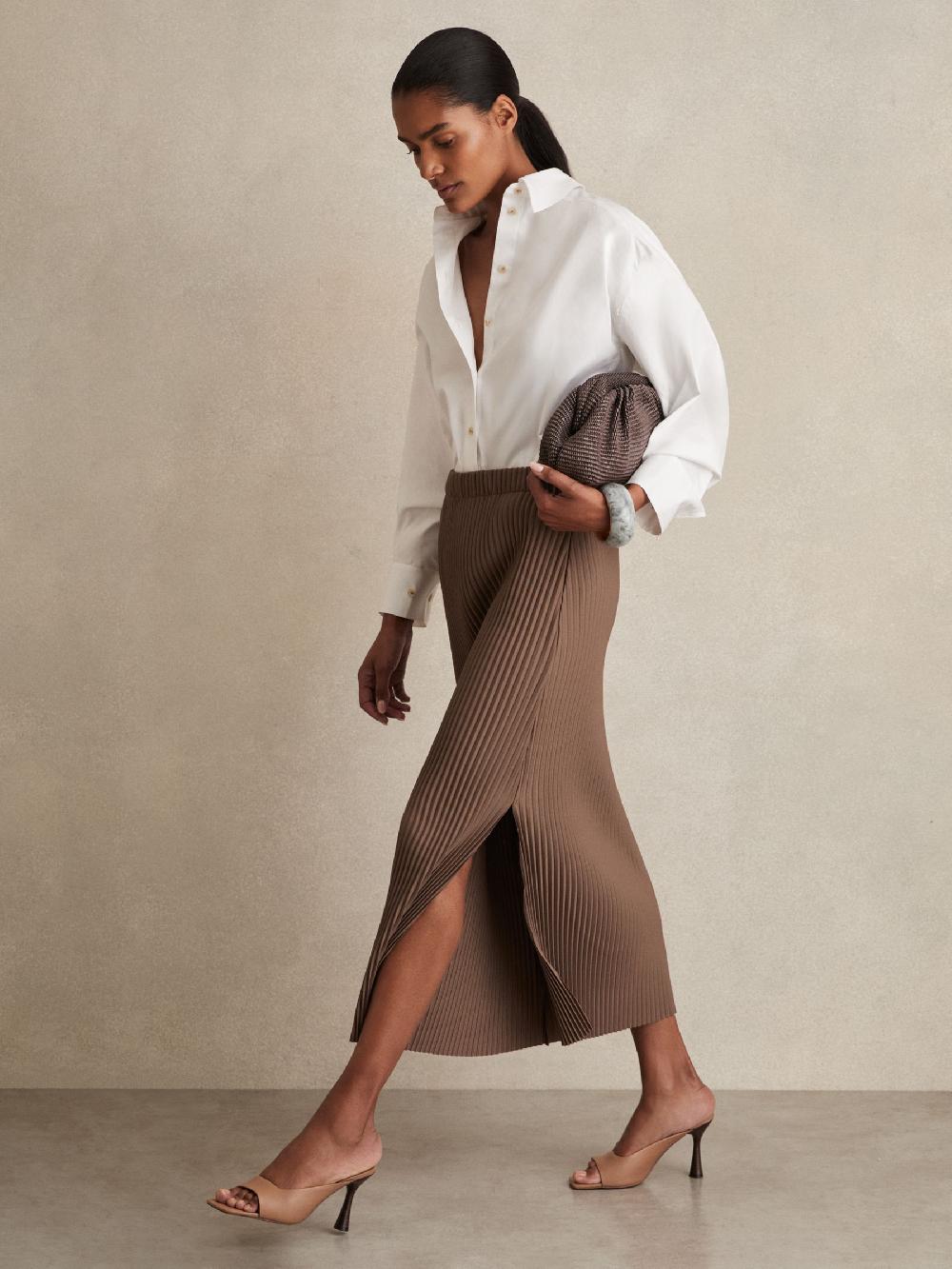 Reiss Pleated Jersey Midi Skirt In Chocolate