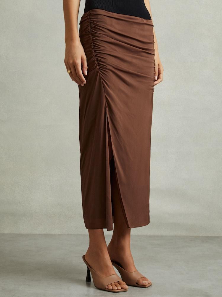 reiss Ruched Front Split Midi Skirt in Chocolate