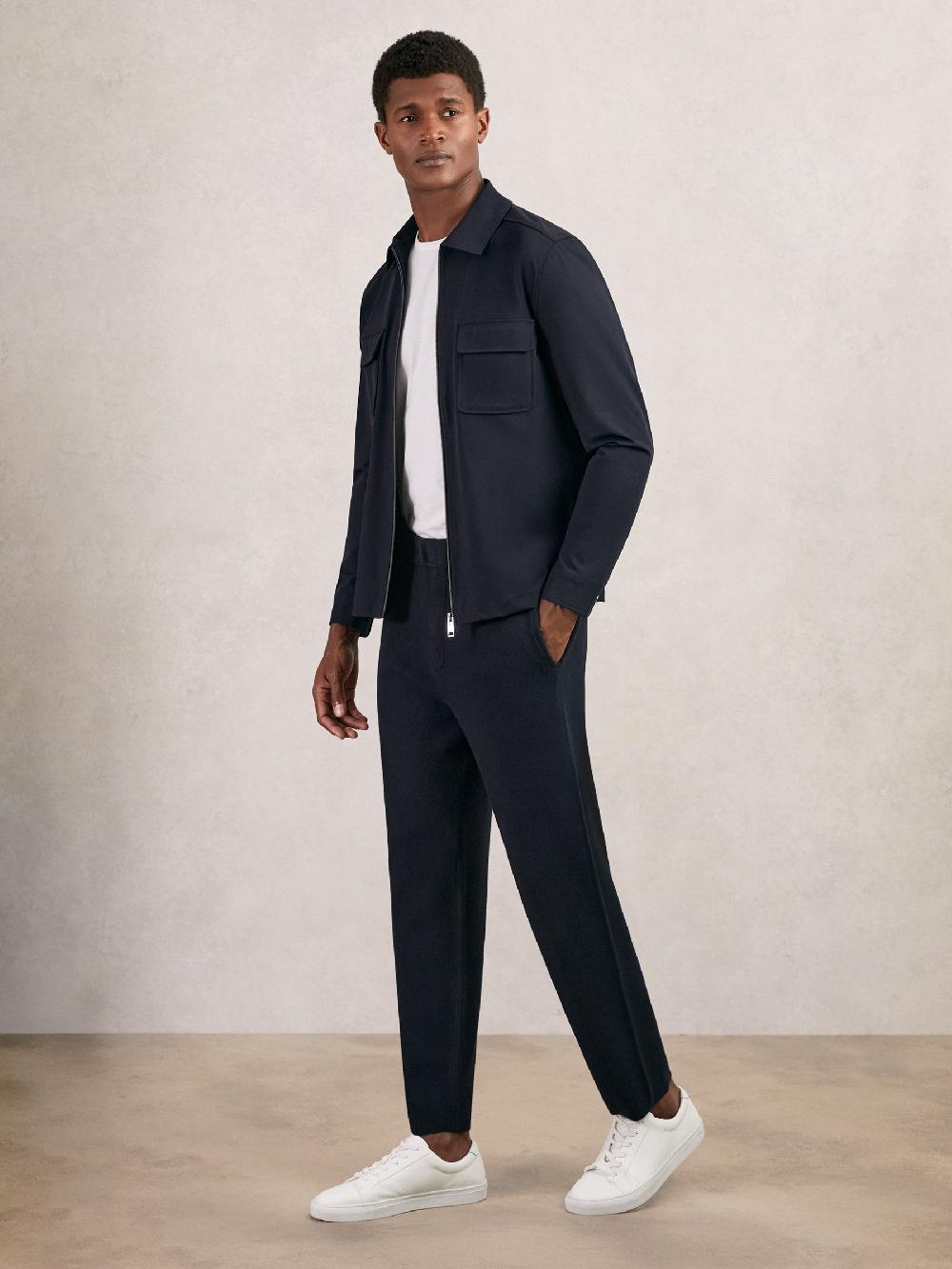 Reiss Tapered Fit Knitted Trousers In Navy