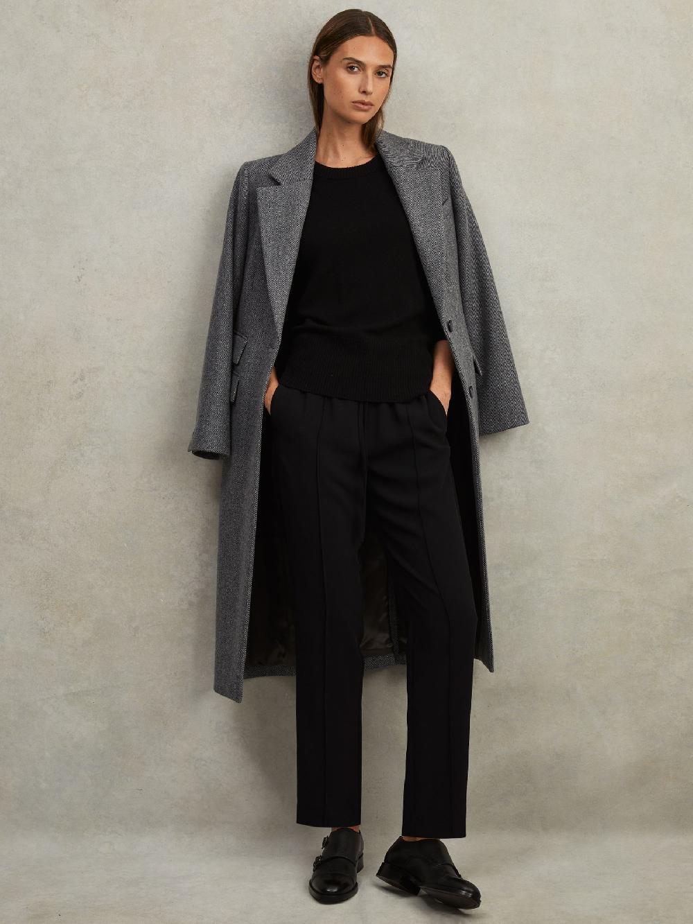 Reiss Tapered Pull On Trousers In Black