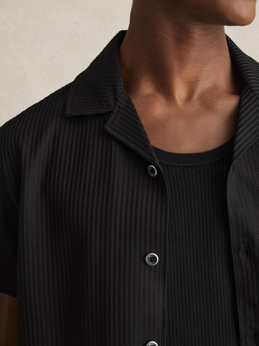 Reiss Textured-Knit Cuban-Collar Shirt In Black