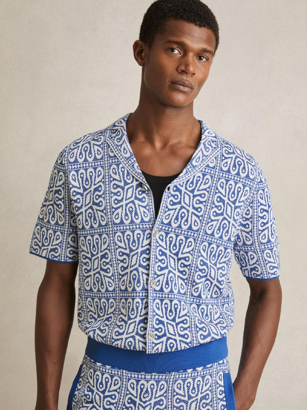 Reiss Tile Pattern Knit Shirt In Blue/White