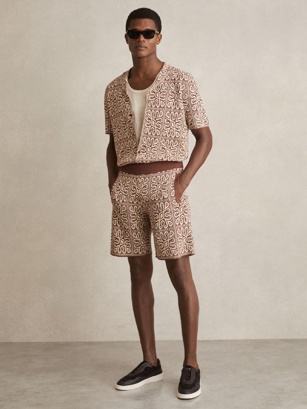 Reiss Tile Pattern Knit Shorts In Brown/White