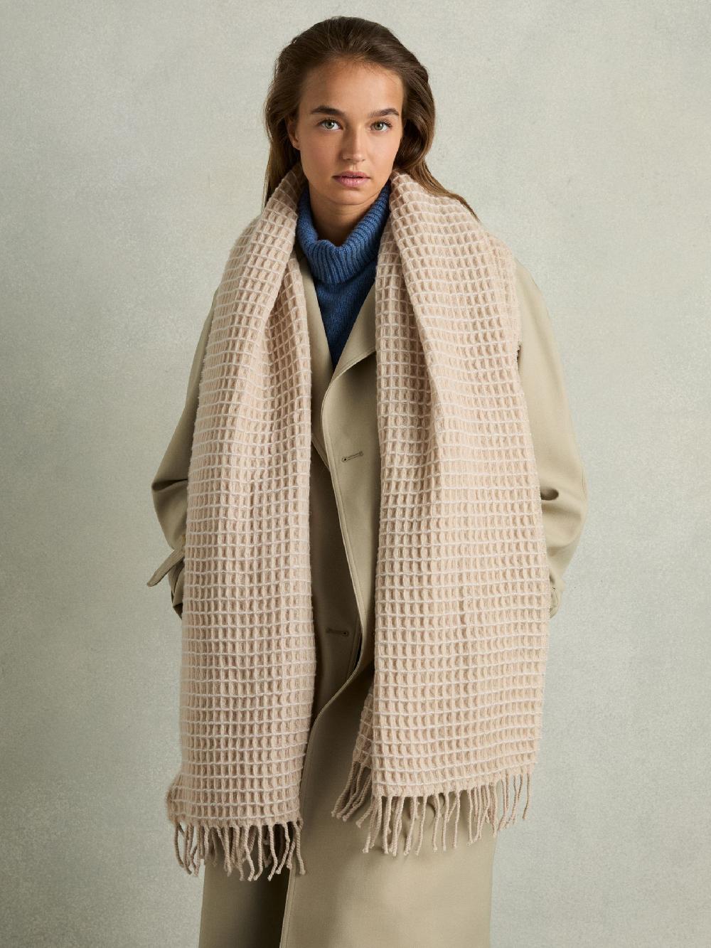 Reiss Wool Waffle Scarf In Neutral