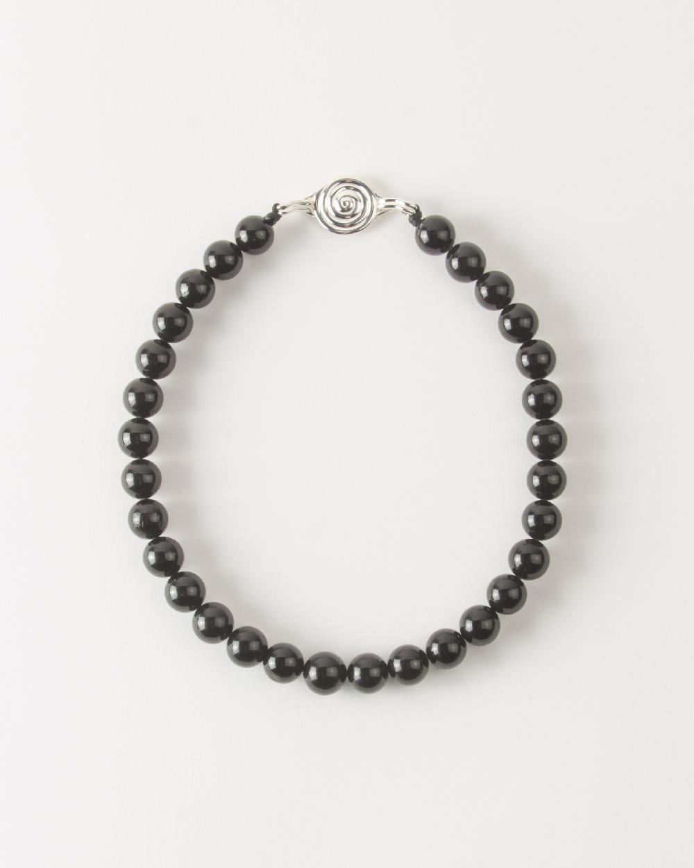 rejina pyo Beaded Swirl Necklace Silver Plated with Onyx