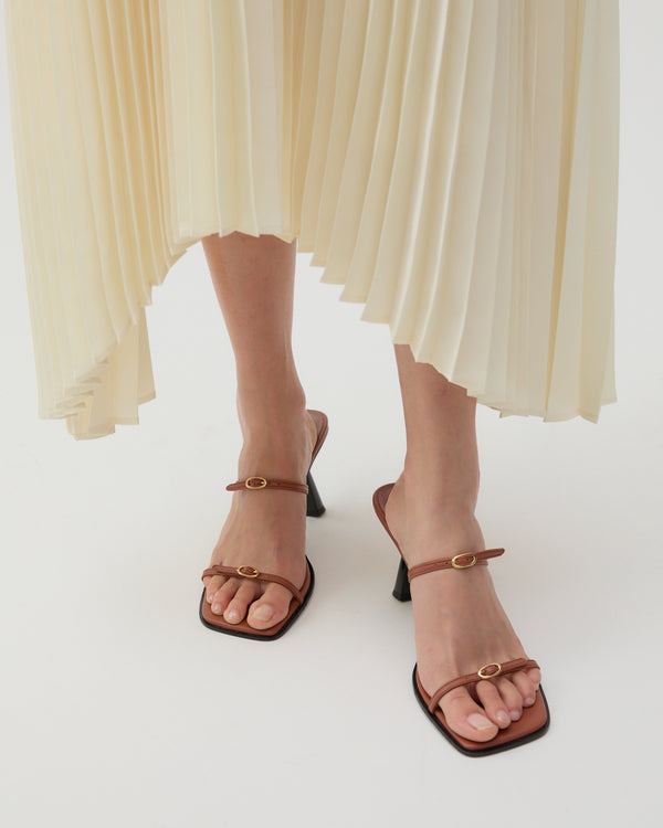 Rejina Pyo Avery Sandals Leather Nappa Tan