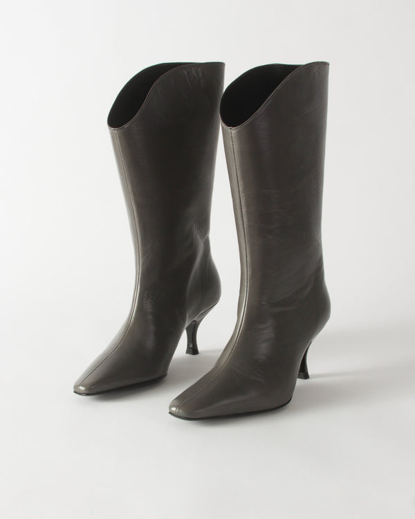 Rejina Pyo Curved Boot Leather Ematite