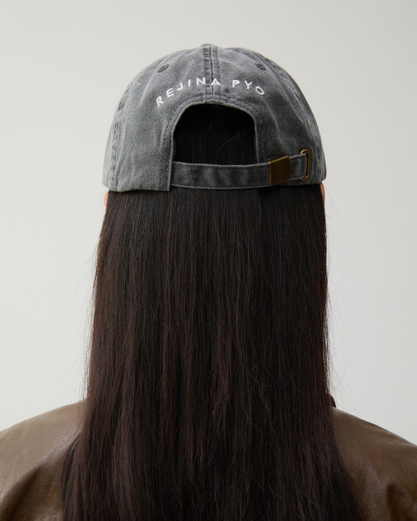 Rejina Pyo Mother / Umma Cap