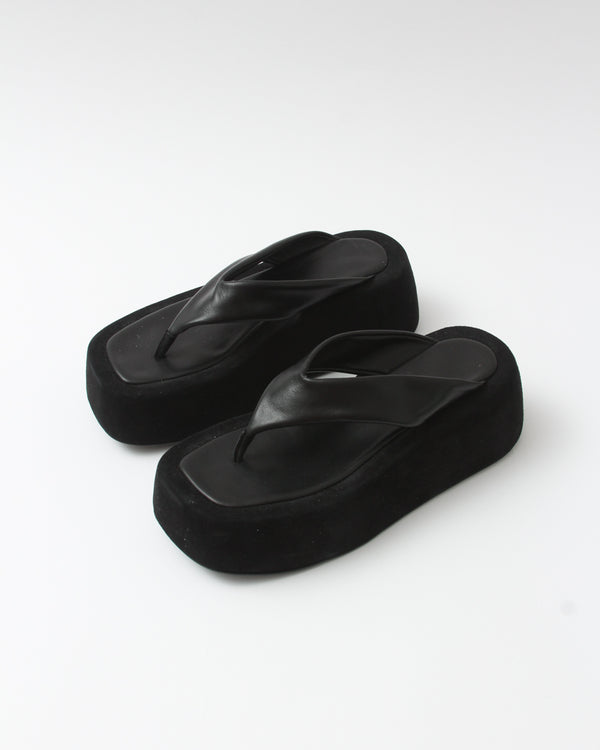 Rejina Pyo Nikki Slides Leather Nappa Black