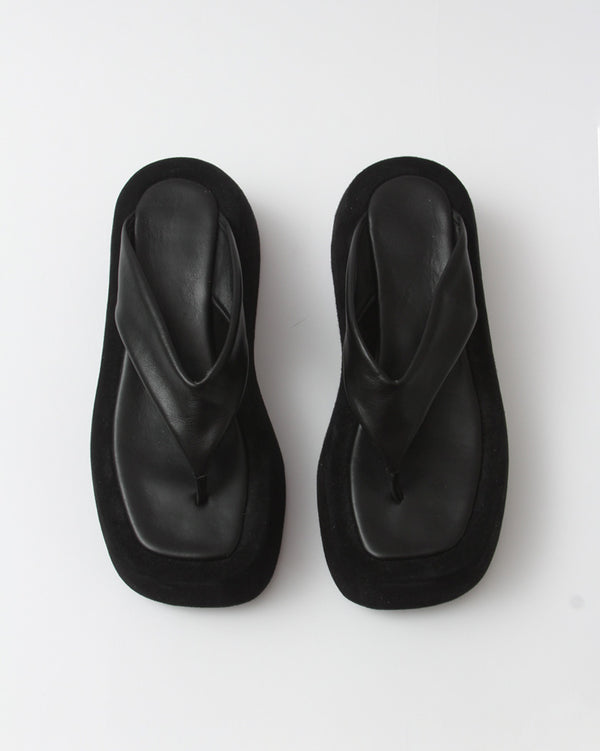 Rejina Pyo Nikki Slides Leather Nappa Black