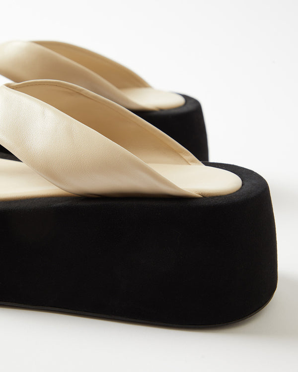 Rejina Pyo Nikki Slides Leather Nappa Ivory