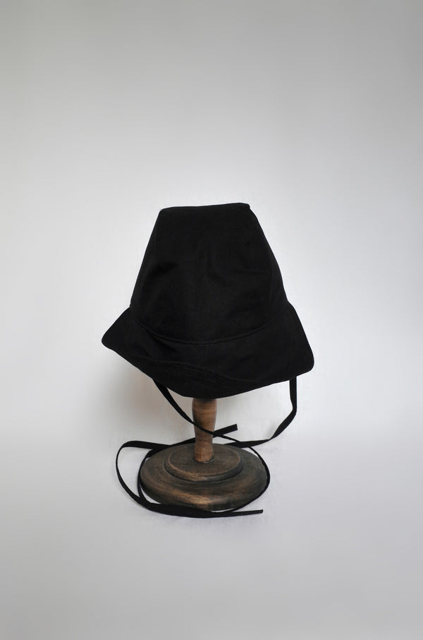 Renli Su Bonnet Hat - Black