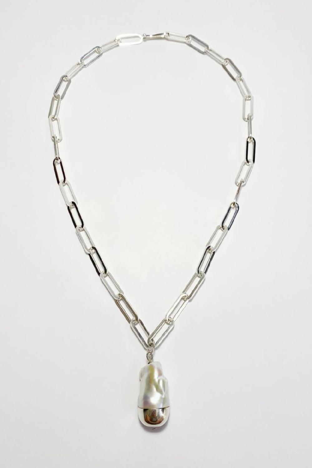 renli su Nacchara Pearl Necklace