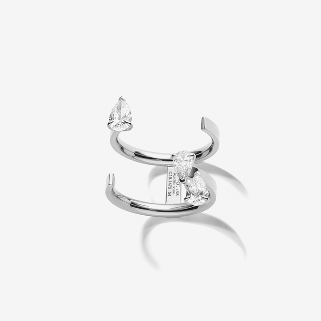 repossi Serti sur Vide ring set with 3 diamonds