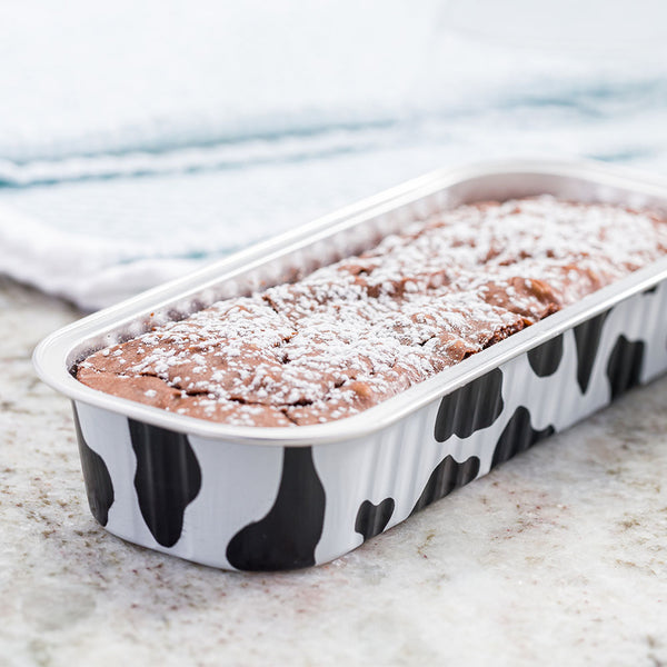 Restaurantware 7 Oz Rectangle Cow Lines Aluminum Baking Loaf Pan - With Plastic Dome Lid - 6 1/2" X 2 1/2" X 1 1/4" - 100 Count Box