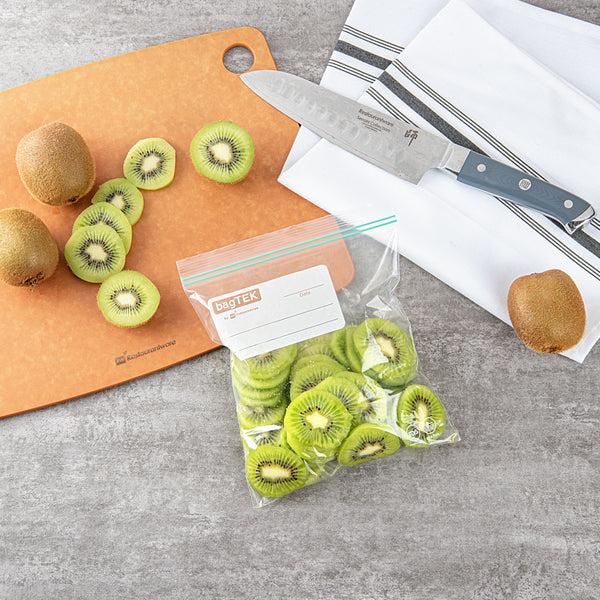 Restaurantware Bag Tek 1 Qt Clear Plastic Zip Bag - Double Zipper Write-On Label BPA-Free - 7 1/2" X 7" - 1000 Count Box